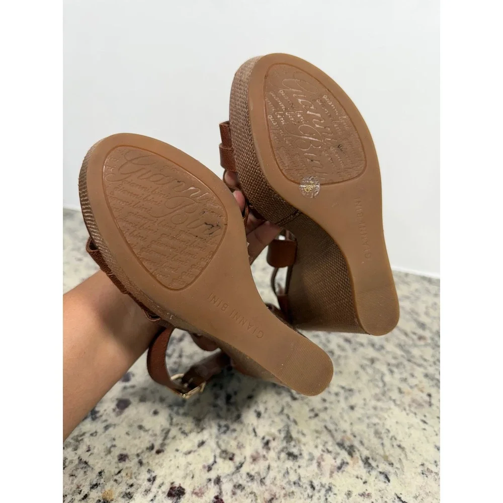 Gianni‎ Bini Brown Leather Wedge Sandals Multi Strap Platform Heels Womens 6M